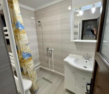 Vadu Motilor Maison | Căşuţa LA CUCU