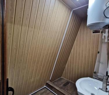 Vulcan Maison | Căbănuța La Gălățanu