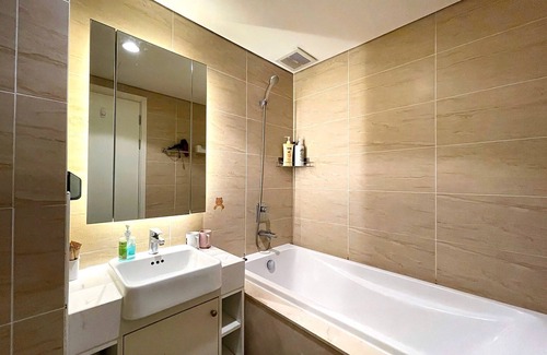 Trung Hoa Nhan Chinh Appartement | Căn hộ 2 phòng ngủ, 2 phòng tắm, tiện nghi - Vinhomes D'Capitale