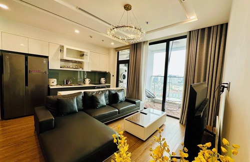 Cong Vi Appartement | căn hộ 3 phòng ngủ view hoàng hôn tại vinhomes metropolis