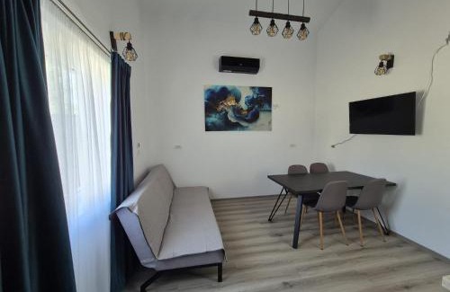 Pantelimon Maison | Căsuța intimă
