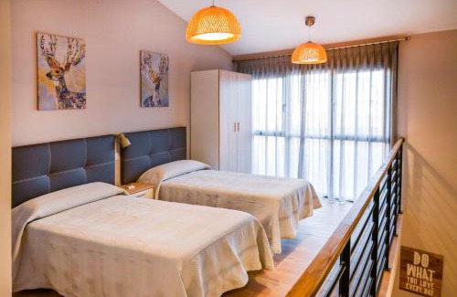 Torrico Appartement | C - Apartamento moderno con piscina compartida