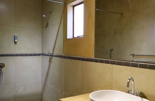 Otjiwarongo Hôtel | C'est Si Bon Hotel