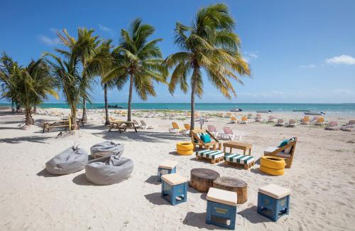 Coromandel Hôtel | C Rodrigues Mourouk