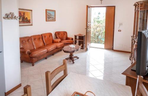 Camerano Appartement | C012 - Camerano, bilocale con doppi servizi e giardino panoramico