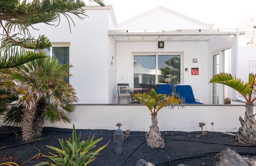 Haria Maison | C1, in a small complex with communal heated pool 100m from the sea