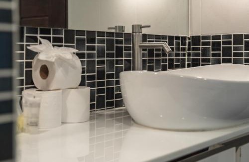 Kathu Appartement | C224 Peaceful 1BR Condo Pool & Mountain View
