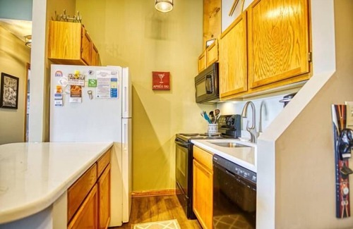 Timberline Copropriété | C302 -Great views! Timberline Condo