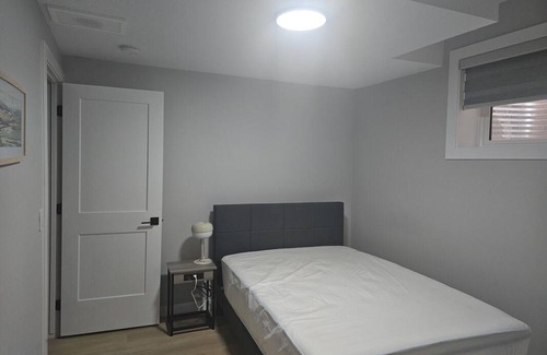 Northeast Edmonton Station Balnéaire | Chambre privée ∙ 1 personne