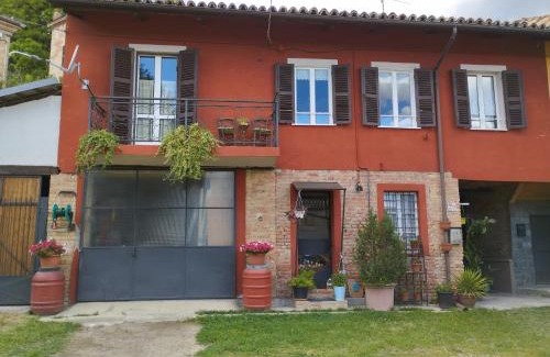 Agliano Terme Maison | Ca' d'la nona casa con giardino