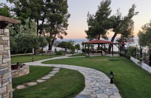 Elia Nikitis Maison | Ca' del mare 35m2