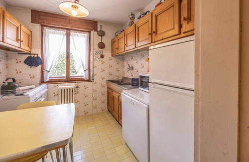 Cortina d'Ampezzo Appartement | Ca' del Molin, large apartment with balcony and garage