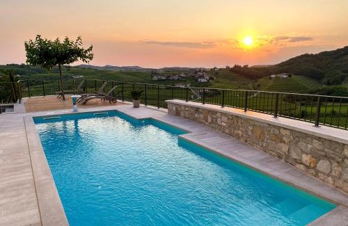 Brda Appartement | Ca' S Lorenz - A Luxury 100m2 Apartment in a Chic Vineyard Villa