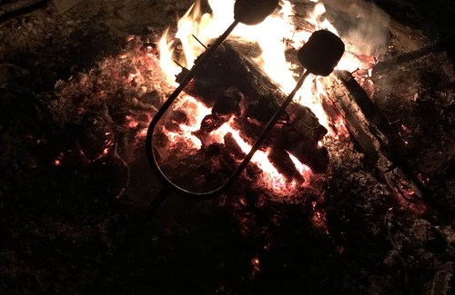 Noyan Chalet De Ski | Chalet Noyan Fireplace, BBQ & Views