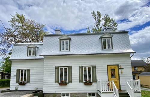 Saint-Laurent-de-l'ile d'Orleans Maison | 1887 Ancestral home with waterview on l’Île d’Orléans