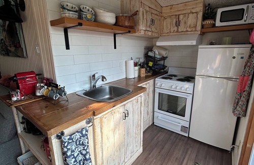 Sainte-Lucie-des-Laurentides Chalet De Ski | Cozy 2-Bedroom Chalet with exclusive Lake access- Your Peaceful Getaway
