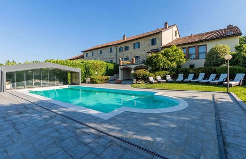 Bosco Marengo Villa | Villa Ca Vecchia , Pro Golf Simulator and EV Charger