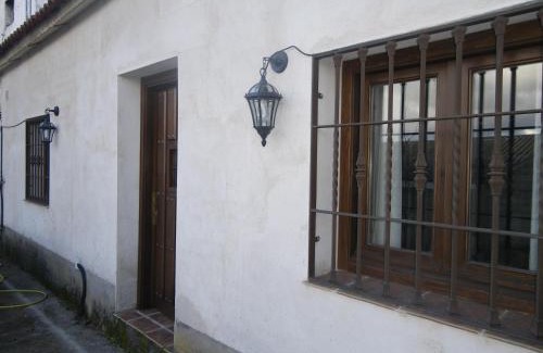 Santiuste de San Juan Bautista Maison | Caballero de Castilla