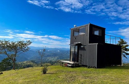 Pacuare Reserve Cabine | Cabaña Alto Luciérnaga