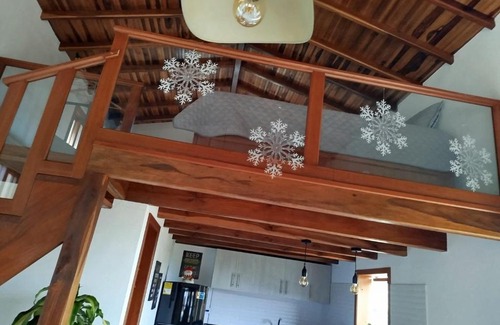 Zapatoca Chalet De Ski | Cabaña Assyria
