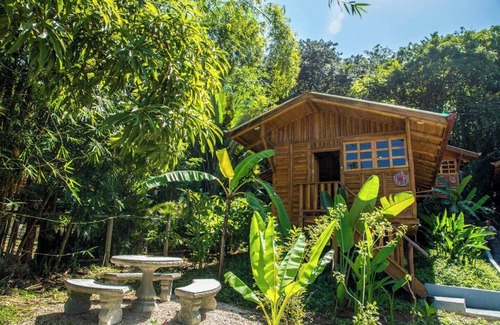 Samara Maison | Cabaña Ave