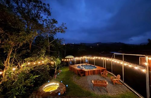 Pacuare Reserve Chalet De Ski | Cabaña El Riachuelo