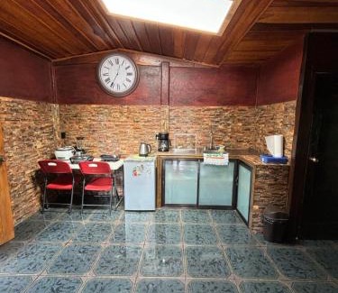 Pacuare Reserve Chalet De Ski | Cabaña El Riachuelo