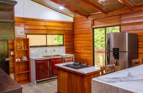 Valle Azul Chalet De Ski | Cabaña Ivi