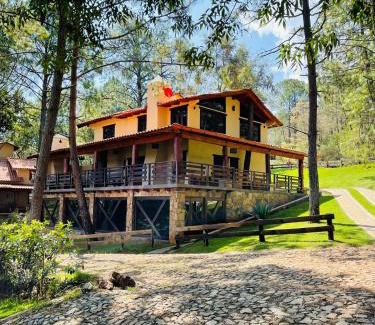 Mazamitla Chalet De Ski | Cabaña La Esperanza