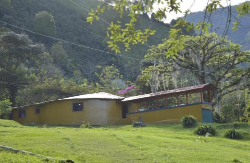 Betania Autre | Cabaña La Guitarra