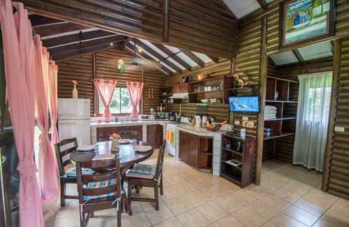 Barrio Pilo Cabine | Cabaña Los Tucanes - Couples Paradise!