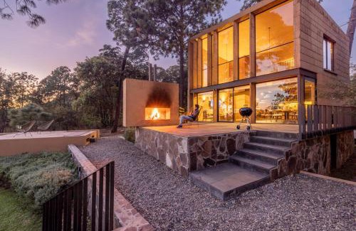 Mazamitla Chalet De Ski | Cabaña Lujo con Alberca Climatizada Vistas al Bosque de Mazamitla