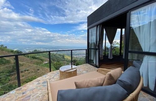 Pereira Cabine | Cabaña Luxury a 15 min de Pereira Vista+jacuzzi+desayuno