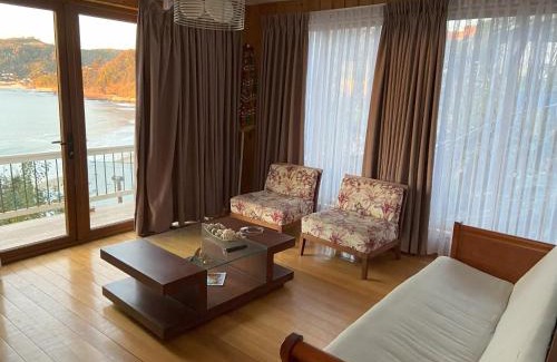 Bahia Mansa Maison | Cabaña Maicolpue Rio Sur