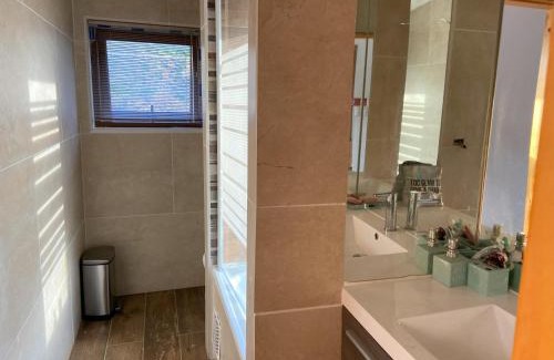 Bahia Mansa Maison | Cabaña Maicolpue Rio Sur