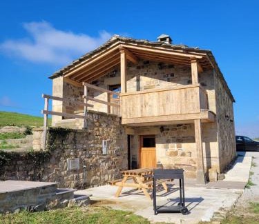 San Pedro del Romeral Chalet De Ski | Cabaña Pasiega Montes del Pas