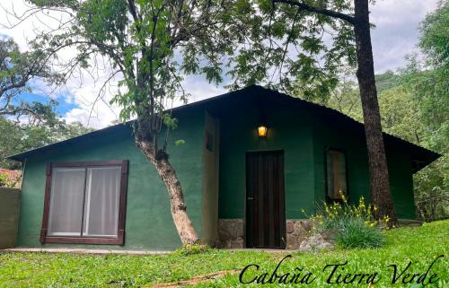 Yala Maison | Cabaña tierra verde