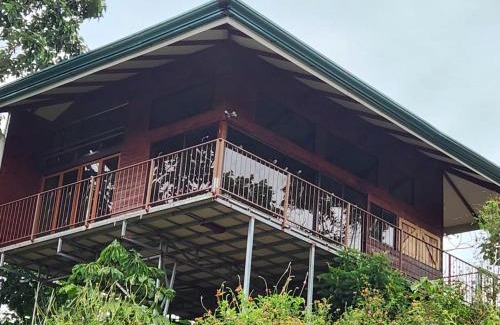 Paraiso Maison | Cabaña Vista de Oro 1