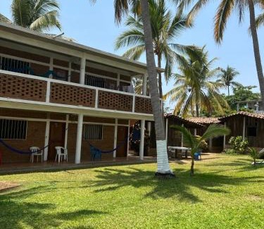 Brisas de Zicatela Hôtel | Cabañas Edda