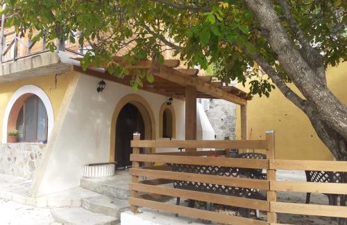 Gontar Maison | Cabañas El Nogueral
