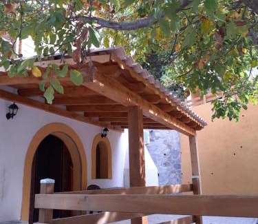 Gontar Maison | Cabañas El Nogueral