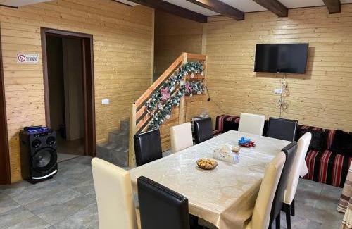 Beclean Maison | Cabana Amelie Baile Figa