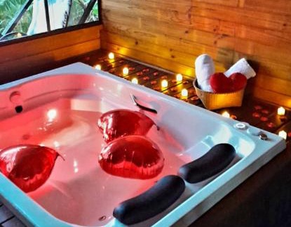 Imarui Chalet De Ski | Cabana com Cachoeira Privativa