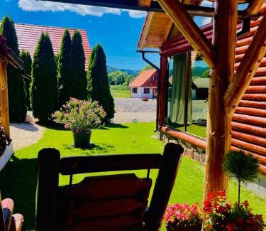 Armaseni Noi Maison | Cabana Dzsesszika&Erik