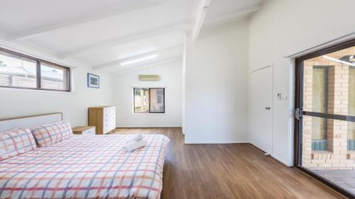 Yamba Maison | Cabana Feliz Yamba, Pet Friendly Cottage