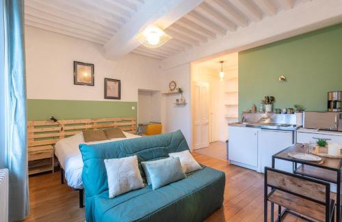 Cluny Appartement | Cabana & La Place de l'Abbaye - Centre-Ville, Jardin