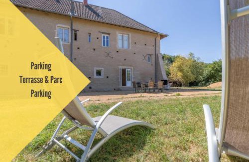 Lugny Appartement | CABANA & Le Gîte du Château - Proche Mâcon Nord
