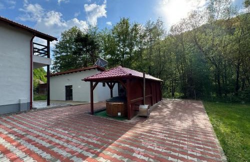 Valiug Maison | Cabana LUCDAR Valiug Crivaia