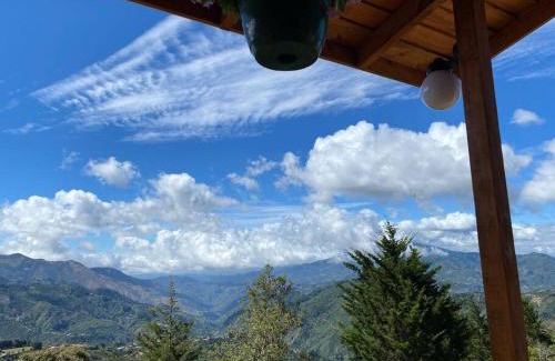 Canton Leon Cortes Castro Chalet De Ski | Cabaña Princesa Roja - PERFECT view of the valley!