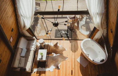 Nova Petropolis Chalet De Ski | Cabana romântica com hidromassagem próx ao centro.